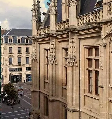 Vintage Centre Historique Apartment *